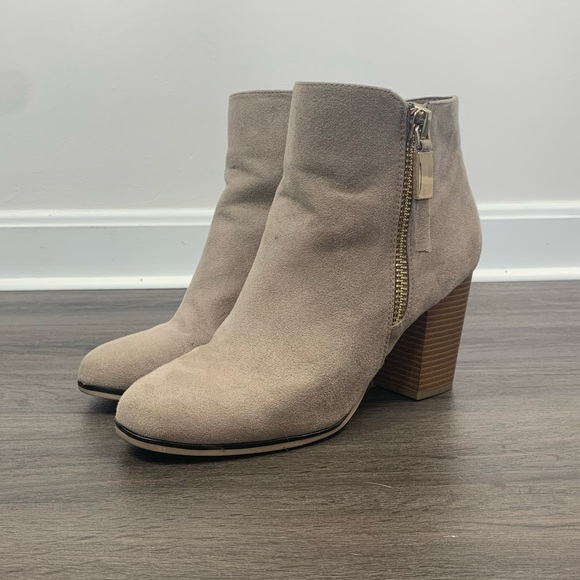 Apt. 9 Timezone Taupe Ankle Boots Size 10 - Picture 1 of 14